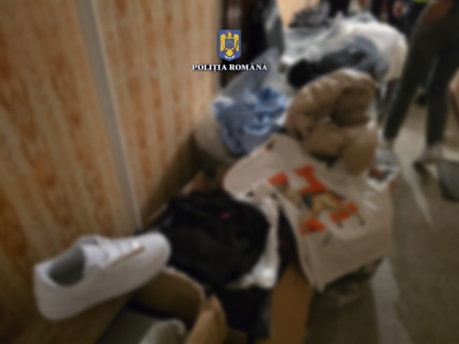 Percheziții domiciliare în Alba Iulia. Cercetările vizează o femeie și un bărbat din oraș