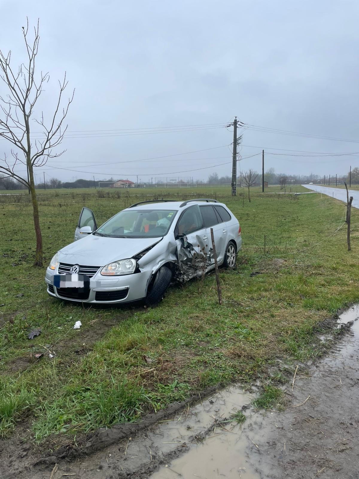 5 persoane au fost implicate într-un accident petrecut la Sântimbru